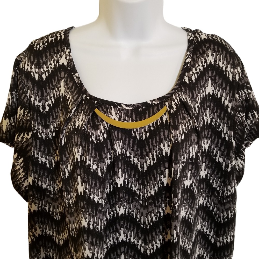 Mandy Evans Blouse Womens 2X Attached Necklace Short Sleeve Black Scoop Neck